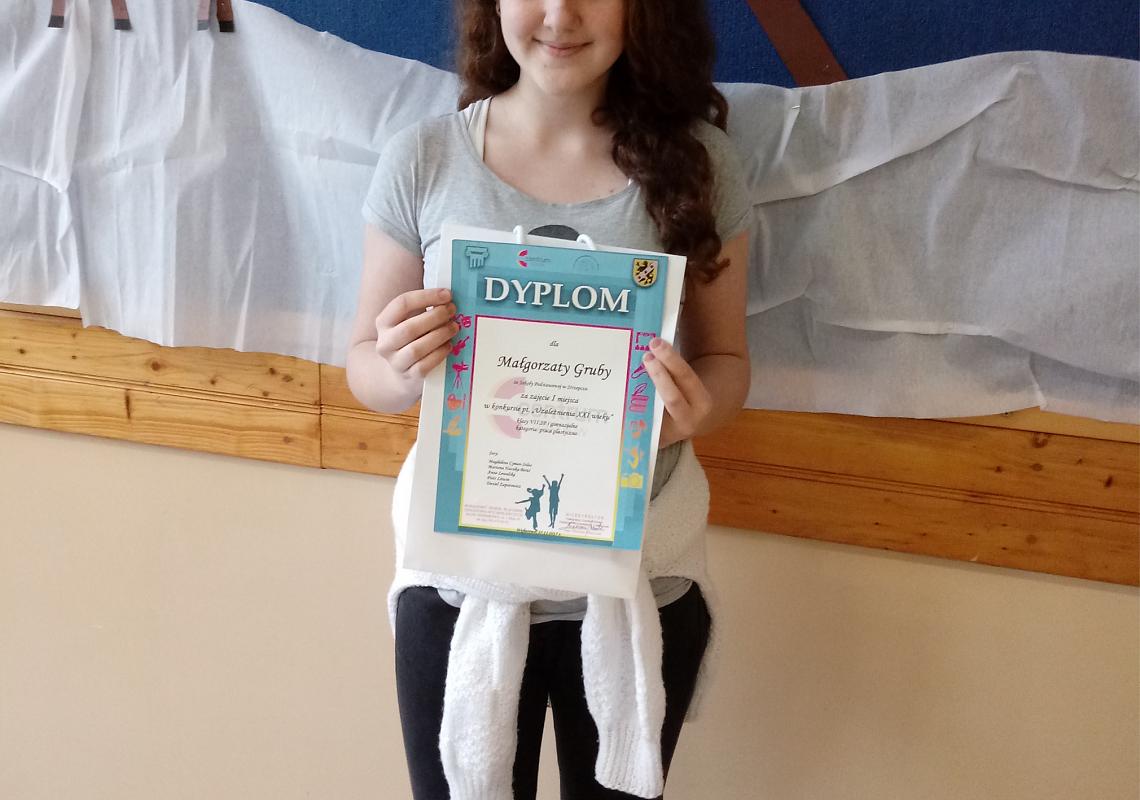 Grafika #0: UZALEŻNIENIA XXI WIEKU