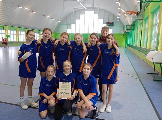 Gminne Zawody w Piłkę Ręczną chłopców i dziewcząt