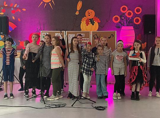 Grafika #5: Dzień językowy