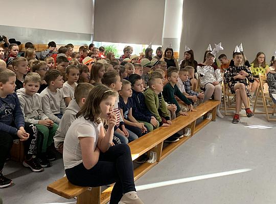 Grafika #7: Dzień językowy