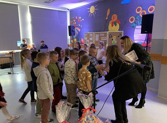 Grafika #12: Dzień językowy