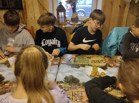 Grafika #1: Nasi uczniowie w Zagrodzie Edukacyjnej pod Lipą