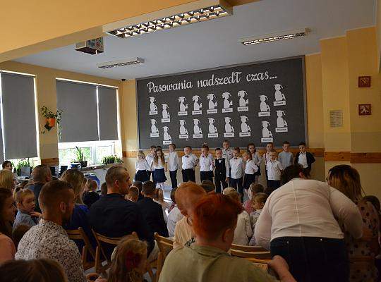 Grafika #10: Uroczystość pasowania na ucznia