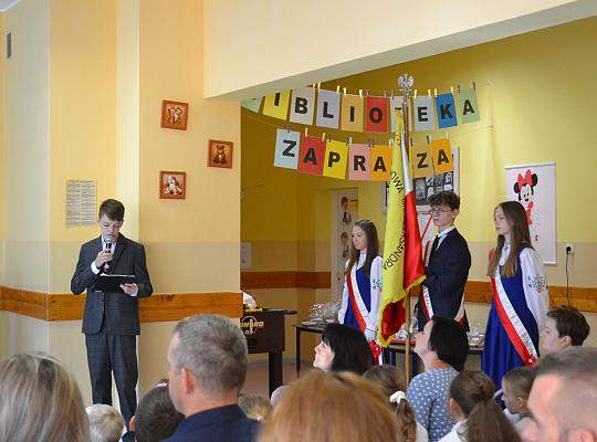Grafika #12: Uroczystość pasowania na ucznia