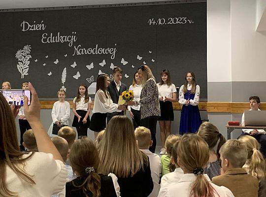 Grafika #0: Dzień Edukacji Narodowej