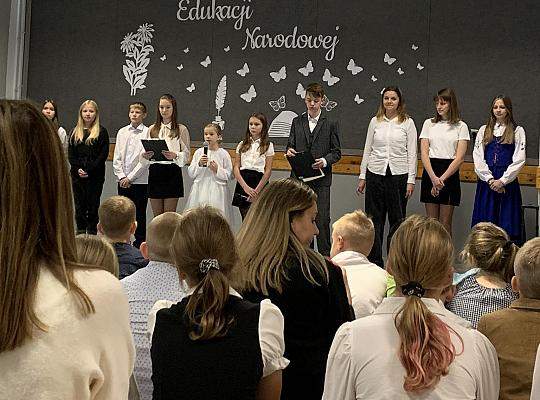 Grafika #16: Dzień Edukacji Narodowej