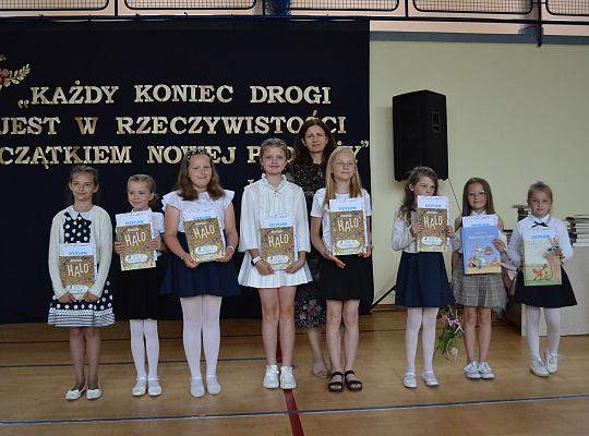 Grafika #1: Uroczyste zakończenie roku szkolnego 2022/23
