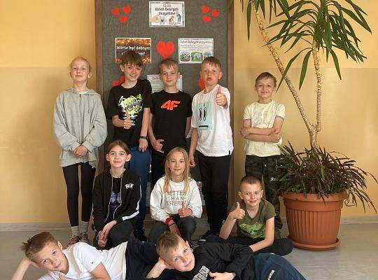 Grafika #2: DZIEŃ DOBRYCH UCZYNKÓW