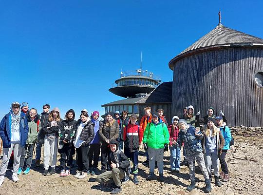 Grafika #5: Wycieczka szkolna – Karkonosze i Wrocław