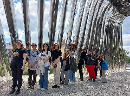 Grafika #7: Wycieczka szkolna – Karkonosze i Wrocław