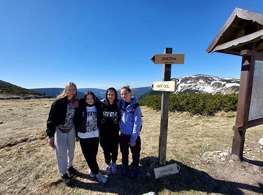 Grafika #12: Wycieczka szkolna – Karkonosze i Wrocław