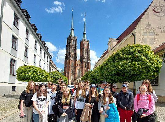 Grafika #13: Wycieczka szkolna – Karkonosze i Wrocław