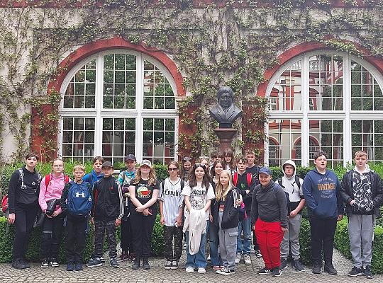 Grafika #16: Wycieczka szkolna – Karkonosze i Wrocław