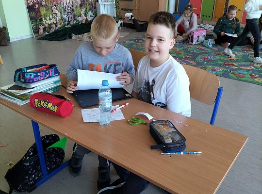 Grafika #2: Dzień Bibliotekarza i Biblioteki