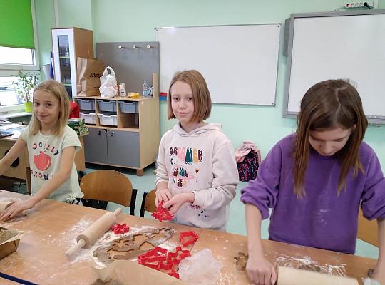 Grafika #5: Coraz bliżej święta.