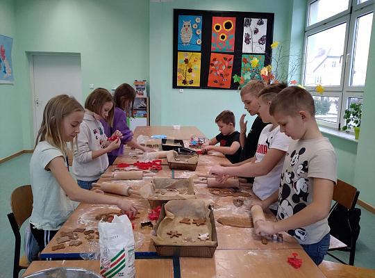 Grafika #8: Coraz bliżej święta.