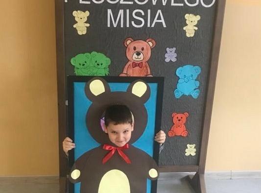 Grafika #4: DZIEŃ PLUSZOWEGO MISIA W KLASIE II