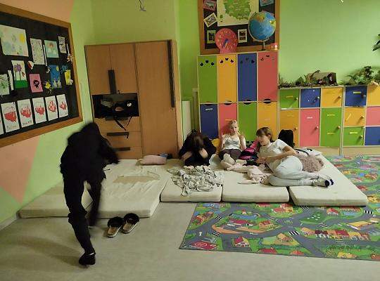 Grafika #4: Nocka w szkole