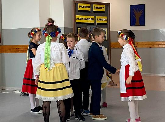 Grafika #2: Dzień patrona szkoły