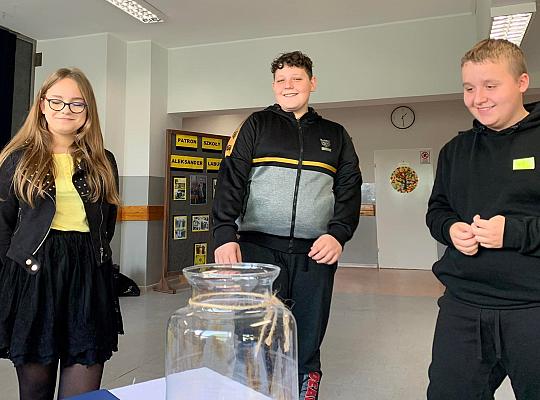 Grafika #5: Dzień patrona szkoły