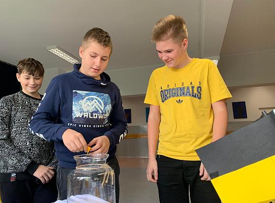 Grafika #16: Dzień patrona szkoły