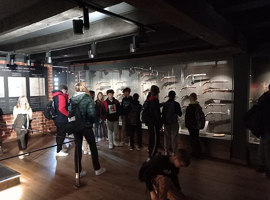 Grafika #2: POZNAJ POLSKĘ! - WYCIECZKA DO MALBORKA I TCZEWA