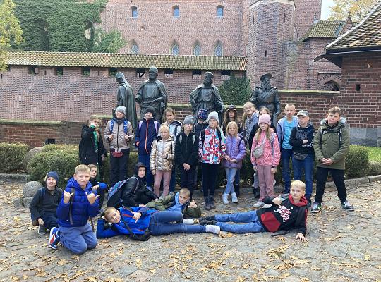 Grafika #16: POZNAJ POLSKĘ! - WYCIECZKA DO MALBORKA I TCZEWA