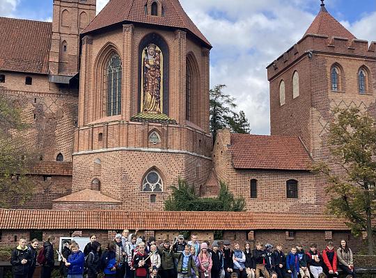 Grafika #17: POZNAJ POLSKĘ! - WYCIECZKA DO MALBORKA I TCZEWA