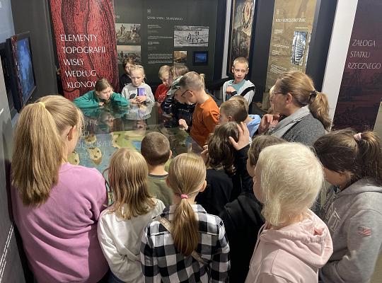 Grafika #19: POZNAJ POLSKĘ! - WYCIECZKA DO MALBORKA I TCZEWA