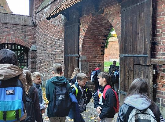 Grafika #30: POZNAJ POLSKĘ! - WYCIECZKA DO MALBORKA I TCZEWA