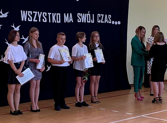 Grafika #6: ZAKOŃCZENIE ROKU SZKOLNEGO