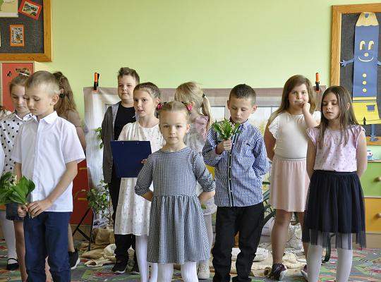 Grafika #2: Dzień Matki w klasie II