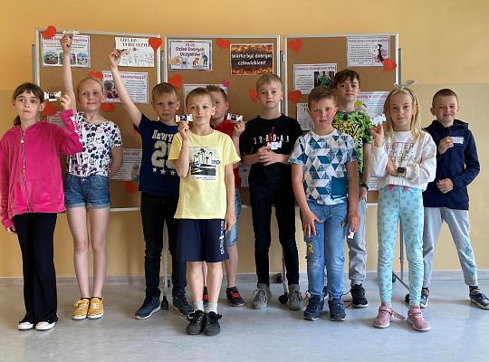 Grafika #2: Dzień Dobrych Uczynków