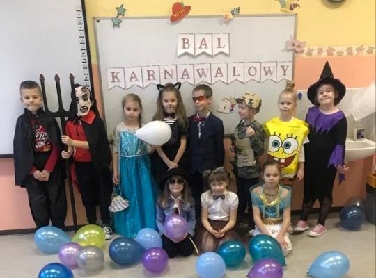 Grafika #10: Bal karnawałowy