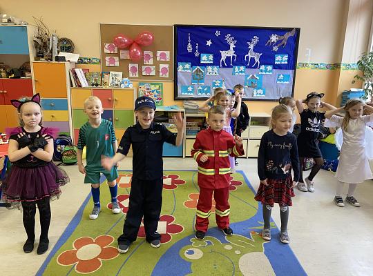 Grafika #0: Bal karnawałowy