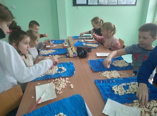 Grafika #1: Dzień popcornu