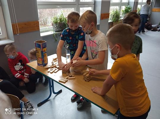 Grafika #6: TYDZIEŃ DBANIA O RELACJE