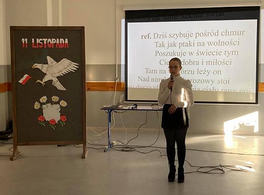 Grafika #1: Święto Niepodległości