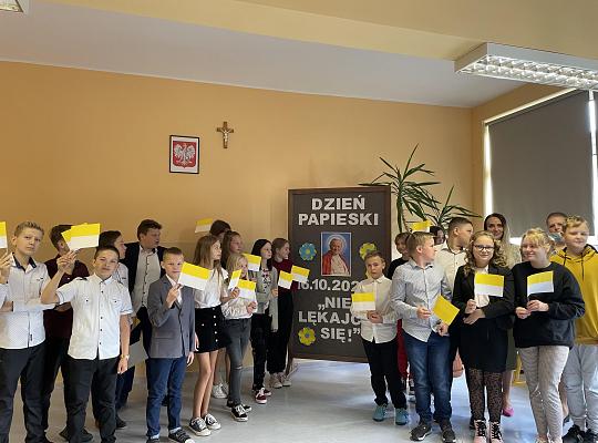 Grafika #1: XXI Dzień Papieski