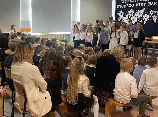 Grafika #6: Dzień Edukacji Narodowej