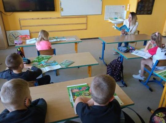 Grafika #10: Tydzień Bibliotek