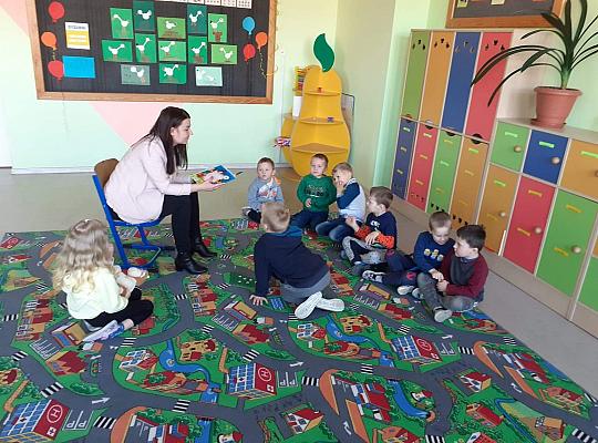 Grafika #1: Akcja czytelnicza pt. Przerwa na czytanie.