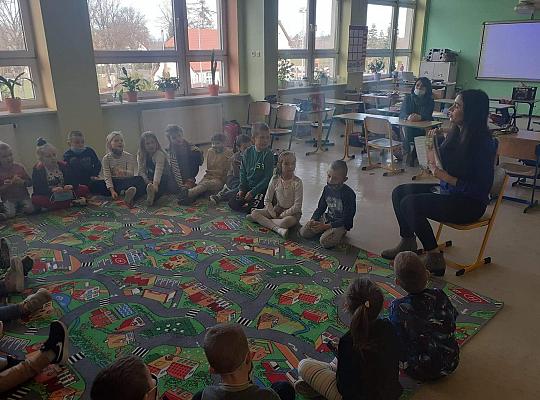 Grafika #2: Akcja czytelnicza pt. Przerwa na czytanie.