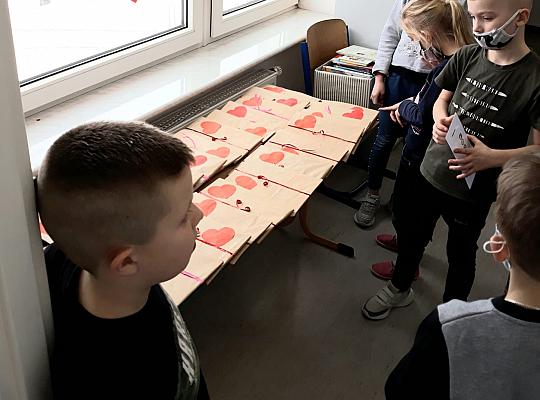 Grafika #1: Akcja czytelnicza pt. Randka w ciemno z książką