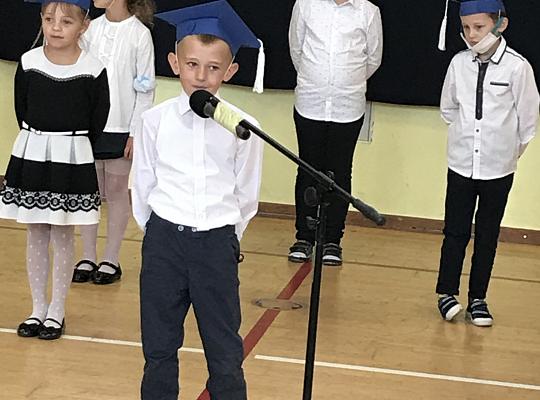 Grafika #8: Ślubowanie