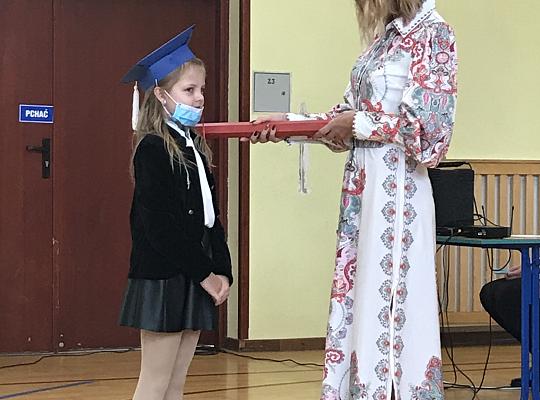 Grafika #18: Ślubowanie