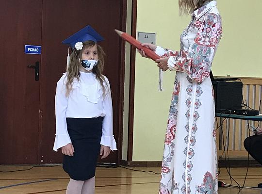 Grafika #19: Ślubowanie