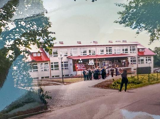 Otwarcie nowej szkoły podstawowej w Strzepczu