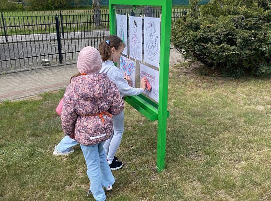 W ogródku sensorycznym