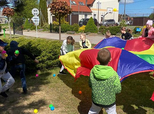 W ogródku sensorycznym